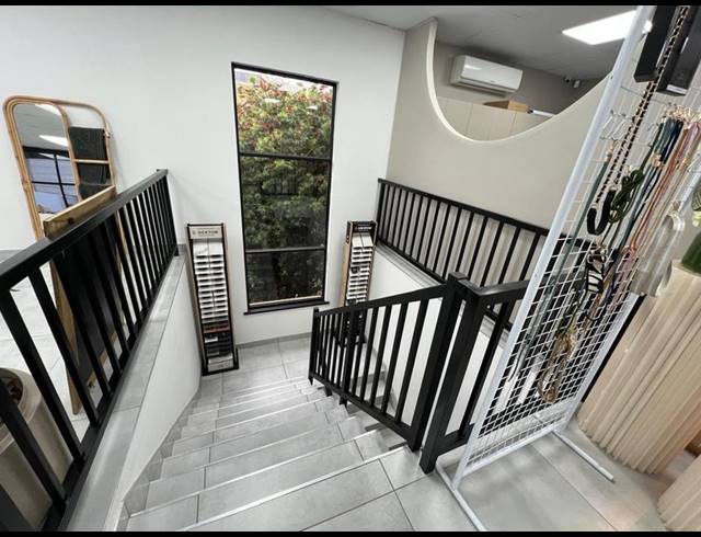 RETAIL PROPERTY TO RENT IN CASCADES